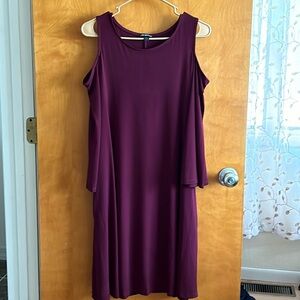 Nina Leonard size large dress with cut out shoulders never worn.